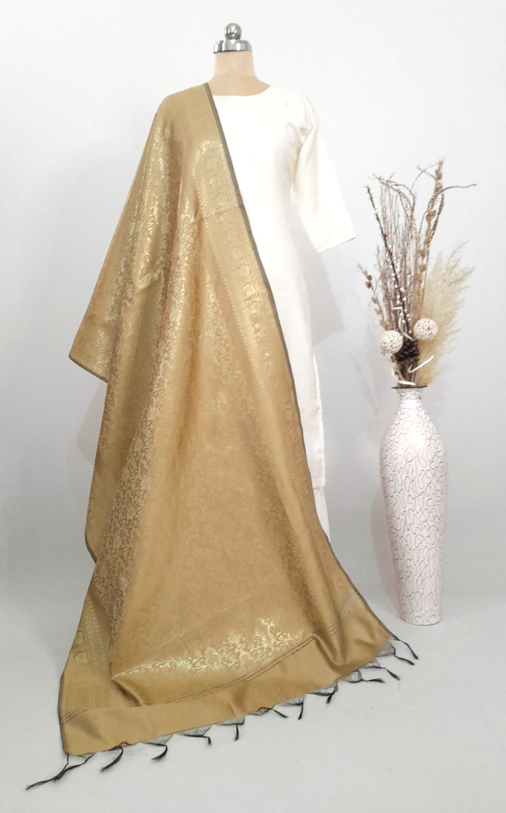 Banarasi Tapeta Silk Golden Dupatta.