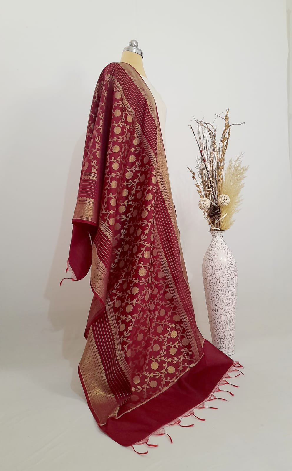 Banarasi Tapeta Silk Maroon Dupatta