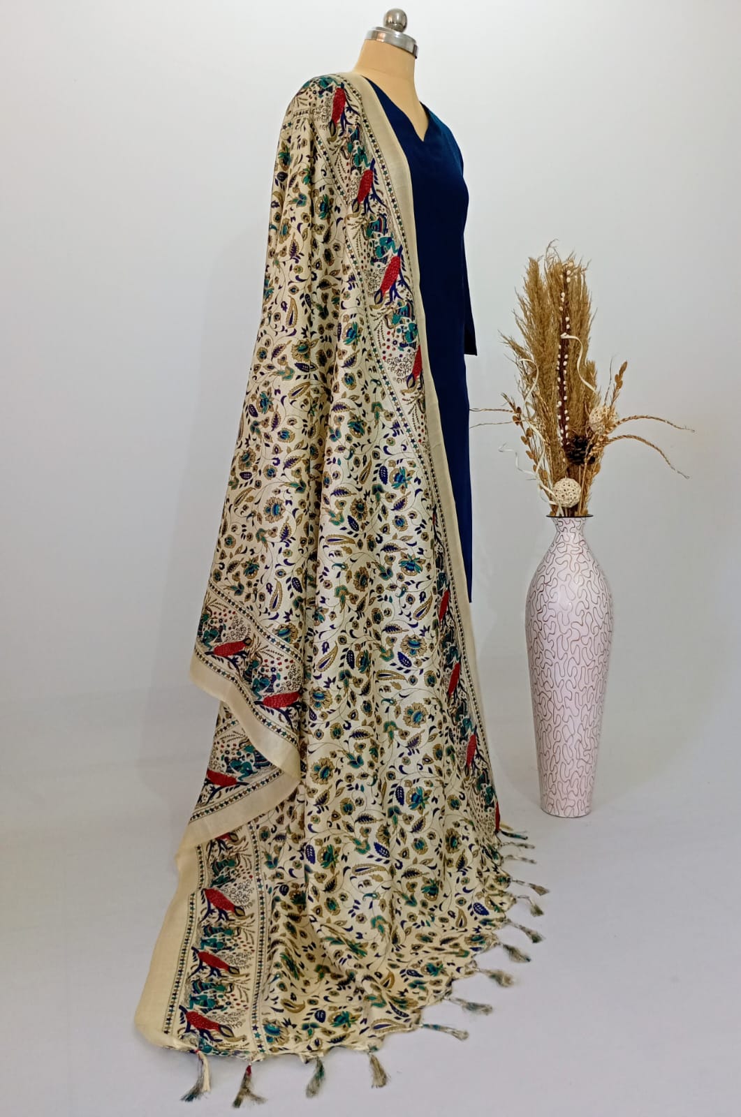 Silk Dupatta in Paisley design with Peacock border