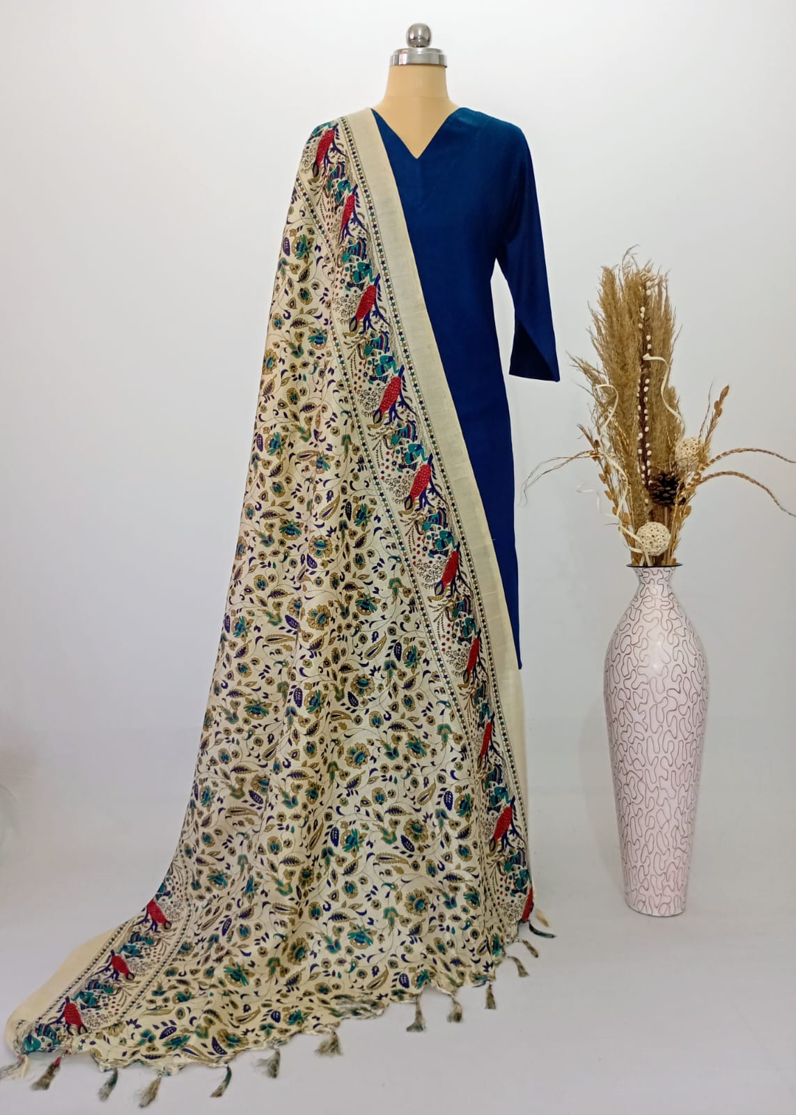 Silk Dupatta in Paisley design with Peacock border